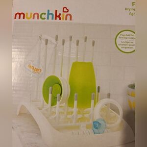 Munchkin Bottle Drying Rack with Green and White